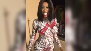 Jodi Couture RAPS Meek Mill Freestyle TOTALLY NAKED - porn video